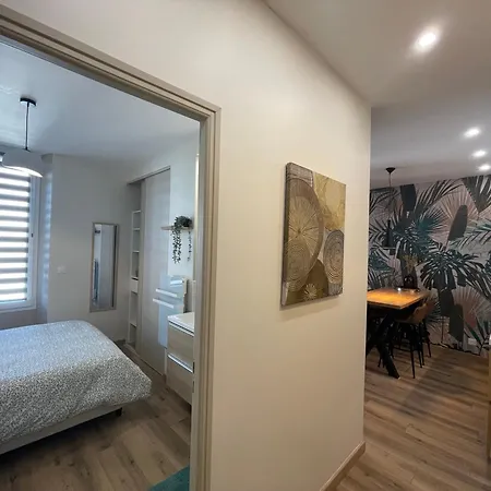 Tres Joli Petit Apartment